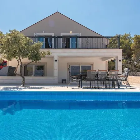 Azure Bay Povlja (Brac)